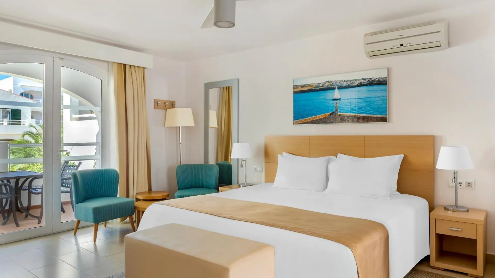 Hotel apartamentowy White Sands Beach Club Arenal d'en Castell