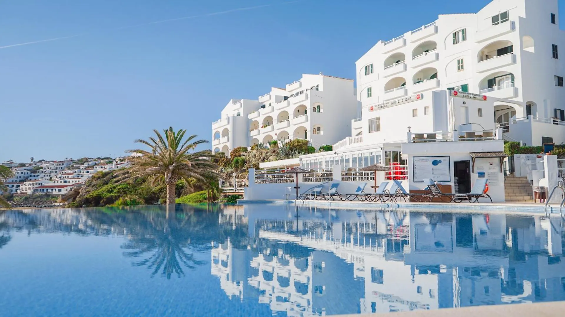 White Sands Beach Club Arenal d'en Castell Apartahotel