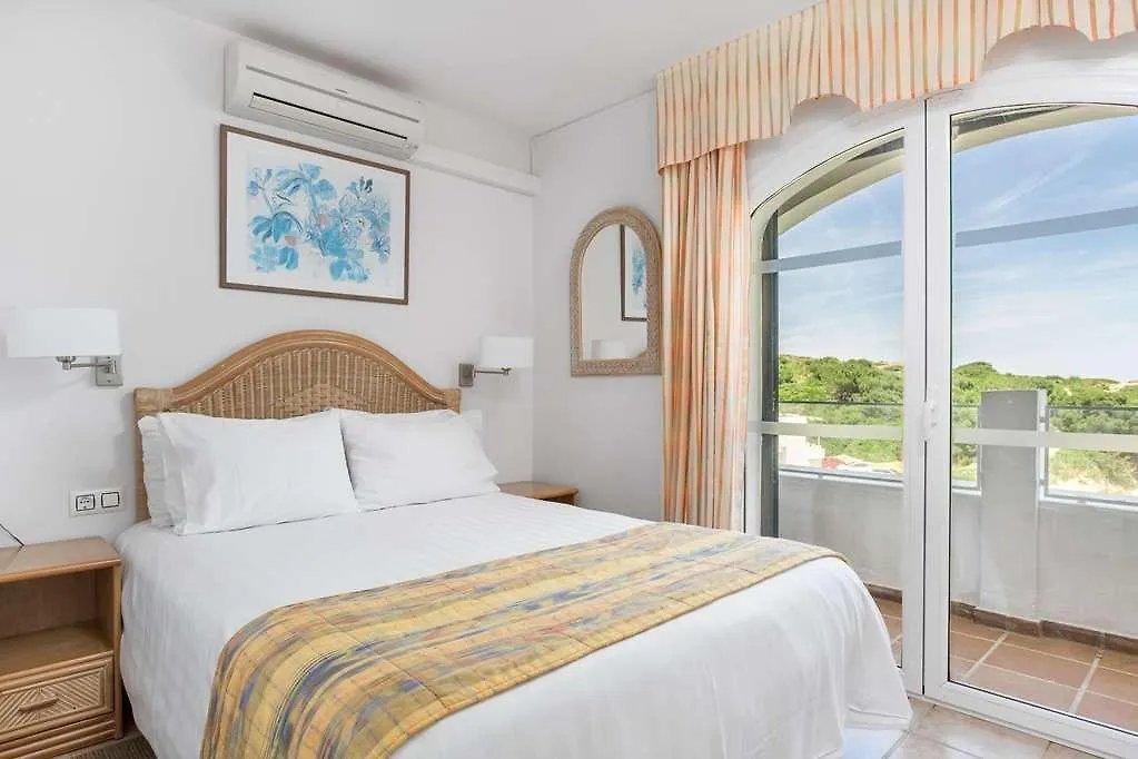 White Sands Beach Club Arenal d'en Castell 3*,